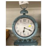 Battery Powered Shelf Clock