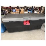 Rubbermaid Storage Box