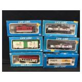6 HO Scale Freight Cars