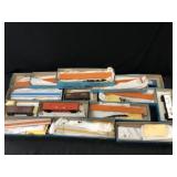 16 Athearn HO Scale Freight Cars