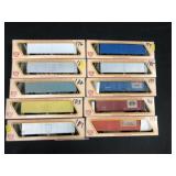 10 IHC HO Scale Box Cars