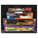 4 HO Scale Crane Cars
