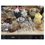 Figurines, Chinaware, Collectibles