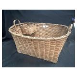 Large Antique Pennsylvania Clothes Basket