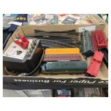 HO Scale Locomotive, Freight Cars, Accessories