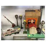 Lionel Gateman with Railroad Accessories