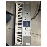 Yamaha Keyboard