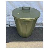 Plastic Trash Can w/ Lid