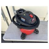 Craftsman 6 Gal Wet Dry vac