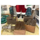 (4) Glass Insulators