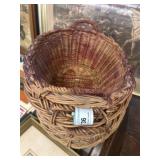 Small Oval Woven Baskets