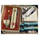 (4) Winross Trucks