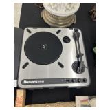 Numark Portable Turntable