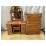 3-Pc. Maple Bedroom Suite