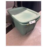 Storage Tote with lid