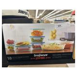 New Pyrex Snapware Set