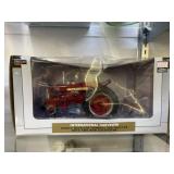 SpecCast Farmall 350 Toy Tractor