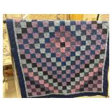 Block Pattern Crib Quilt