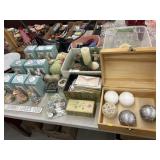 Seasonal Decor & Greeting Cards