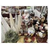 Santa Figurines & Christmas Decor