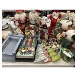 Santa Figurines & Christmas Decor