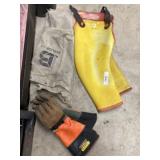 Linemans Chaps & Gloves