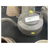 4 Quart Cast Iron Kettle