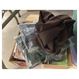 Asst of Table Linens