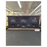 Vintage Eagle Countertop Radio