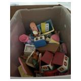 Dollhouse Furniture & Accessories