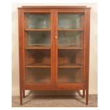 Excellent 2-Door Quarter-Sawn Oak Cabinet