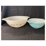 (2) Vintage Pyrex Mixing Bowls