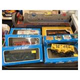 HO Freight Cars w/ Battery Powered Locomotive