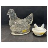 Chicken Form Candy Container w/ Salt