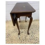 Queen Anne Drop-Leaf Mahogany Table