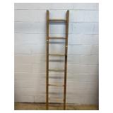 Wooden 6-Rung Straight Ladder