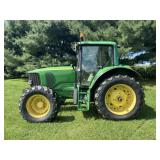 2004 John Deere 7320 Tractor