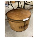 Wood Circular Hat Box
