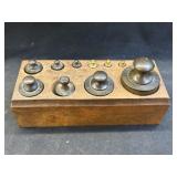 Vintage Scale Weights