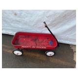 Radio Flyer Red Metal Wagon with Handle