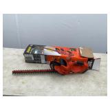 Black+Decker 18 in. Hedge Trimmer W/Box
