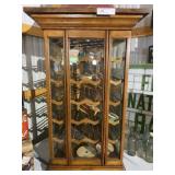 Oak Countertop Ribbon Cabinet