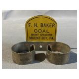 FH Baker Mount Joy Adv. Broom Holder
