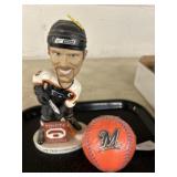 Bobblehead w/ Baseball