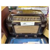 Vintage Sentinel Radio