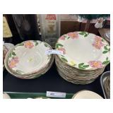 Franciscan Dinner Plates w/ Bowls