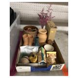 Home Decor w/ Planter & Vases