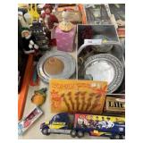 Figurines w/ Drink Sitrrers & Armetale Plates