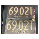 (2) 1924 Mass. License Plates