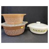Vtg. Pryex & Corningware Serving Dishes